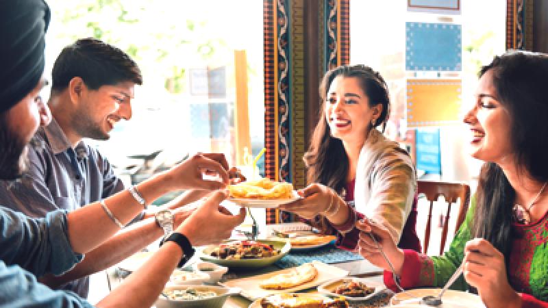 Comparison of Leisurely Dining vs. Speedy Table Turnovers