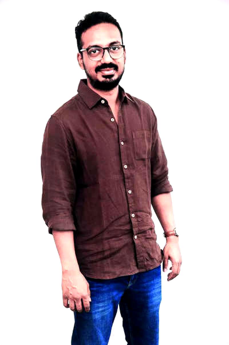 Sahadev Kelvadi demonstrates how an ordinary person maneuvers through the realms of crime and politics: A perspective by Kenda