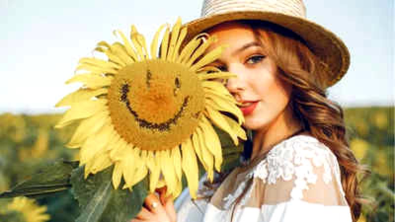 Brighten Your Mood: Six Shades of Yellow and Orange to Improve Your Mood and Reduce Stress