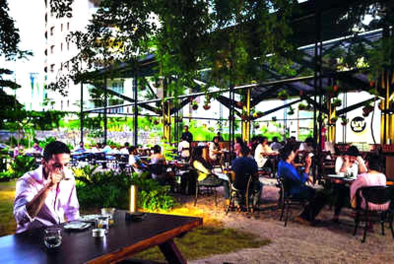 Bengaluru celebrates extended nightlife with last orders now until 1 am